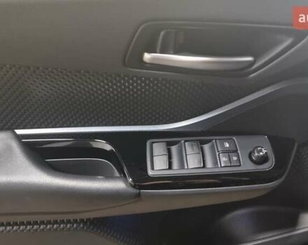Сірий Тойота C-HR, об'ємом двигуна 1.8 л та пробігом 86 тис. км за 23800 $, фото 9 на Automoto.ua