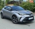 Сірий Тойота C-HR, об'ємом двигуна 1.99 л та пробігом 110 тис. км за 25000 $, фото 1 на Automoto.ua