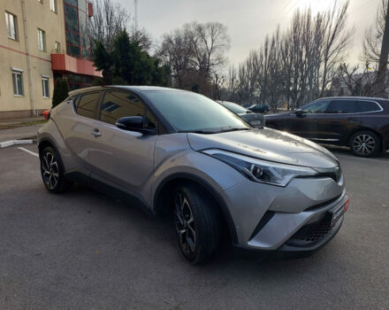 Серый Тойота C-HR, объемом двигателя 2 л и пробегом 40 тыс. км за 19890 $, фото 8 на Automoto.ua