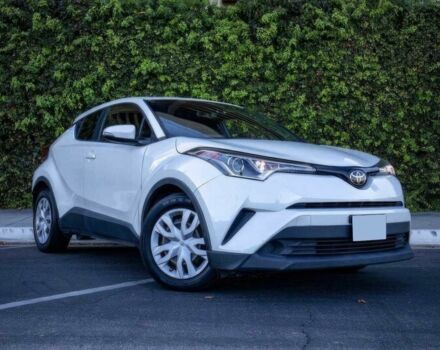Сірий Тойота C-HR, об'ємом двигуна 2 л та пробігом 50 тис. км за 7400 $, фото 2 на Automoto.ua
