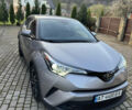 Серый Тойота C-HR, объемом двигателя 1.99 л и пробегом 53 тыс. км за 21000 $, фото 2 на Automoto.ua