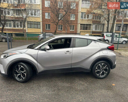 Серый Тойота C-HR, объемом двигателя 1.99 л и пробегом 80 тыс. км за 20500 $, фото 6 на Automoto.ua