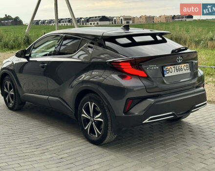 Сірий Тойота C-HR, об'ємом двигуна 1.99 л та пробігом 74 тис. км за 28800 $, фото 5 на Automoto.ua