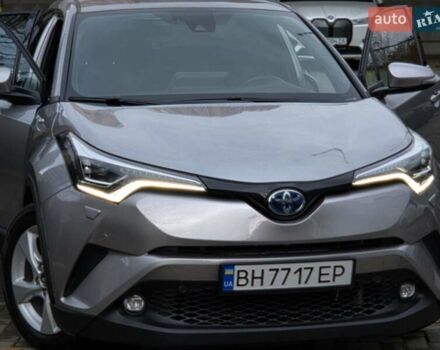 Сірий Тойота C-HR, об'ємом двигуна 1.8 л та пробігом 60 тис. км за 26500 $, фото 12 на Automoto.ua
