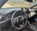 Серый Тойота C-HR, объемом двигателя 2 л и пробегом 58 тыс. км за 18000 $, фото 5 на Automoto.ua