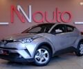 Серый Тойота C-HR, объемом двигателя 1.2 л и пробегом 52 тыс. км за 18900 $, фото 1 на Automoto.ua