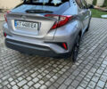 Серый Тойота C-HR, объемом двигателя 1.99 л и пробегом 53 тыс. км за 21000 $, фото 3 на Automoto.ua