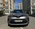 Серый Тойота C-HR, объемом двигателя 1.2 л и пробегом 43 тыс. км за 23000 $, фото 1 на Automoto.ua