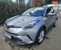 Серый Тойота C-HR, объемом двигателя 1.2 л и пробегом 24 тыс. км за 21999 $, фото 4 на Automoto.ua