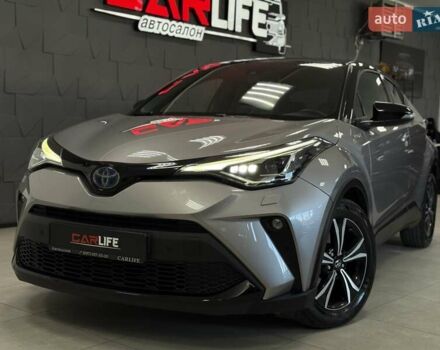Сірий Тойота C-HR, об'ємом двигуна 1.99 л та пробігом 58 тис. км за 27500 $, фото 2 на Automoto.ua