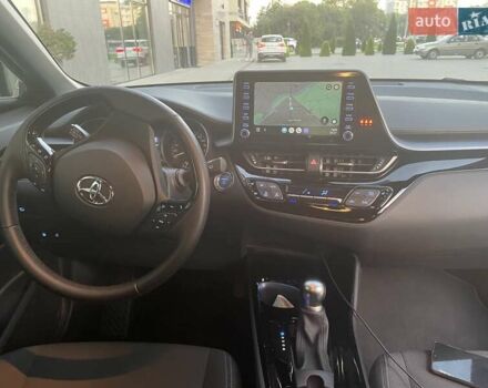Серый Тойота C-HR, объемом двигателя 1.8 л и пробегом 71 тыс. км за 26500 $, фото 23 на Automoto.ua