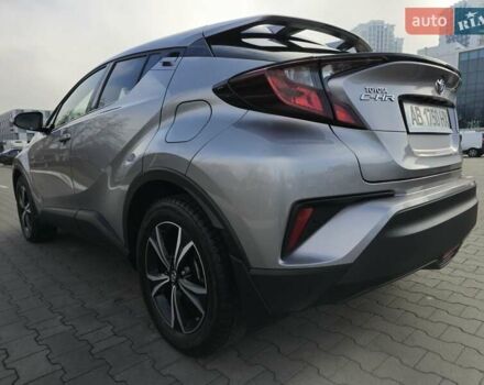 Серый Тойота C-HR, объемом двигателя 1.2 л и пробегом 60 тыс. км за 21900 $, фото 32 на Automoto.ua