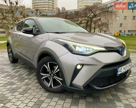 Серый Тойота C-HR, объемом двигателя 2 л и пробегом 76 тыс. км за 27000 $, фото 49 на Automoto.ua