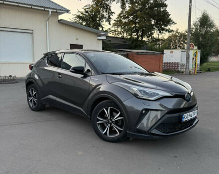 Сірий Тойота C-HR, об'ємом двигуна 1.8 л та пробігом 49 тис. км за 26500 $, фото 4 на Automoto.ua