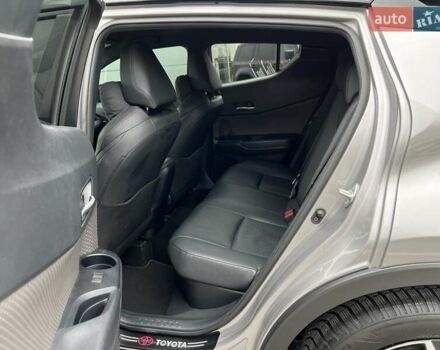 Сірий Тойота C-HR, об'ємом двигуна 2 л та пробігом 49 тис. км за 28700 $, фото 17 на Automoto.ua
