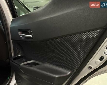 Сірий Тойота C-HR, об'ємом двигуна 1.99 л та пробігом 58 тис. км за 27500 $, фото 48 на Automoto.ua