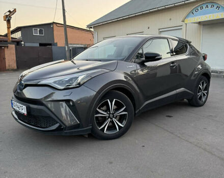Сірий Тойота C-HR, об'ємом двигуна 1.8 л та пробігом 49 тис. км за 26500 $, фото 3 на Automoto.ua