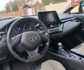 Серый Тойота C-HR, объемом двигателя 1.99 л и пробегом 32 тыс. км за 28200 $, фото 6 на Automoto.ua