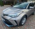 Серый Тойота C-HR, объемом двигателя 1.99 л и пробегом 44 тыс. км за 18800 $, фото 7 на Automoto.ua