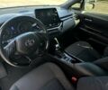 Серый Тойота C-HR, объемом двигателя 1.2 л и пробегом 79 тыс. км за 23500 $, фото 2 на Automoto.ua
