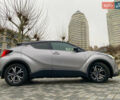 Серый Тойота C-HR, объемом двигателя 2 л и пробегом 76 тыс. км за 27000 $, фото 7 на Automoto.ua