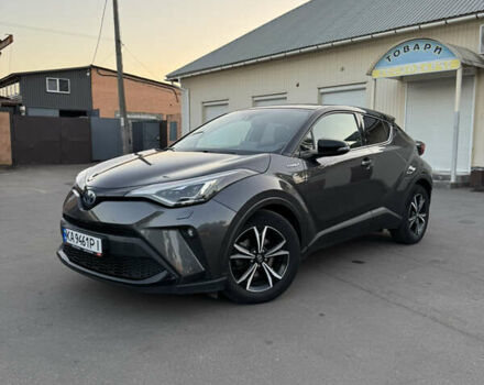 Сірий Тойота C-HR, об'ємом двигуна 1.8 л та пробігом 49 тис. км за 26500 $, фото 2 на Automoto.ua