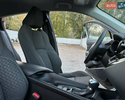 Серый Тойота C-HR, объемом двигателя 1.99 л и пробегом 60 тыс. км за 22500 $, фото 39 на Automoto.ua