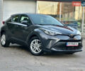 Серый Тойота C-HR, объемом двигателя 1.99 л и пробегом 60 тыс. км за 22500 $, фото 5 на Automoto.ua