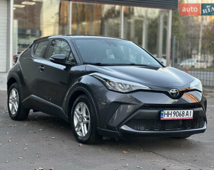 Серый Тойота C-HR, объемом двигателя 1.99 л и пробегом 60 тыс. км за 22500 $, фото 10 на Automoto.ua