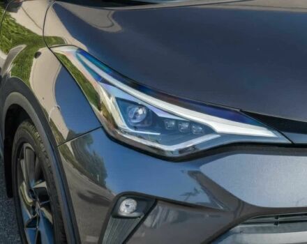 Серый Тойота C-HR, объемом двигателя 2 л и пробегом 33 тыс. км за 8400 $, фото 7 на Automoto.ua