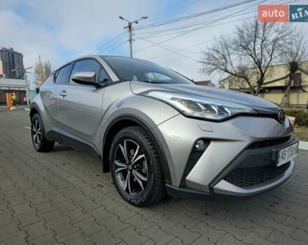 Серый Тойота C-HR, объемом двигателя 1.2 л и пробегом 60 тыс. км за 21900 $, фото 9 на Automoto.ua