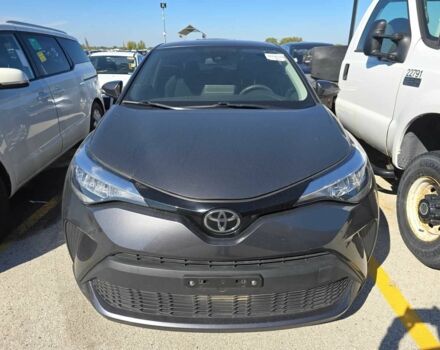 Серый Тойота C-HR, объемом двигателя 2 л и пробегом 32 тыс. км за 5300 $, фото 1 на Automoto.ua