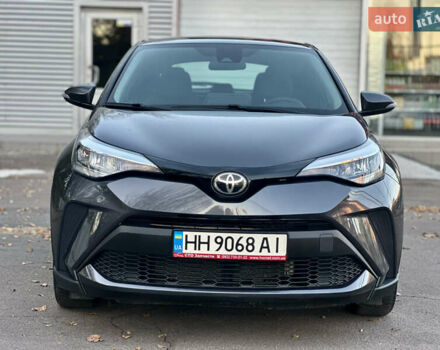 Серый Тойота C-HR, объемом двигателя 1.99 л и пробегом 60 тыс. км за 22500 $, фото 7 на Automoto.ua