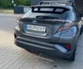Серый Тойота C-HR, объемом двигателя 2 л и пробегом 62 тыс. км за 17500 $, фото 2 на Automoto.ua