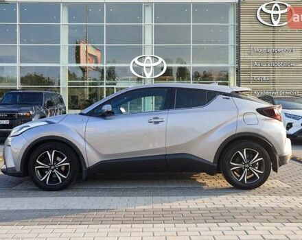 Серый Тойота C-HR, объемом двигателя 1.8 л и пробегом 81 тыс. км за 26309 $, фото 2 на Automoto.ua