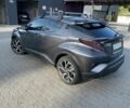 Серый Тойота C-HR, объемом двигателя 2 л и пробегом 62 тыс. км за 17500 $, фото 3 на Automoto.ua