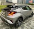 Серый Тойота C-HR, объемом двигателя 2 л и пробегом 76 тыс. км за 27000 $, фото 54 на Automoto.ua