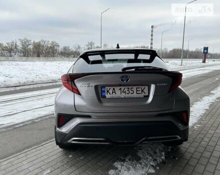 Сірий Тойота C-HR, об'ємом двигуна 2 л та пробігом 76 тис. км за 27600 $, фото 5 на Automoto.ua