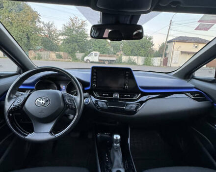 Сірий Тойота C-HR, об'ємом двигуна 1.8 л та пробігом 49 тис. км за 26500 $, фото 24 на Automoto.ua