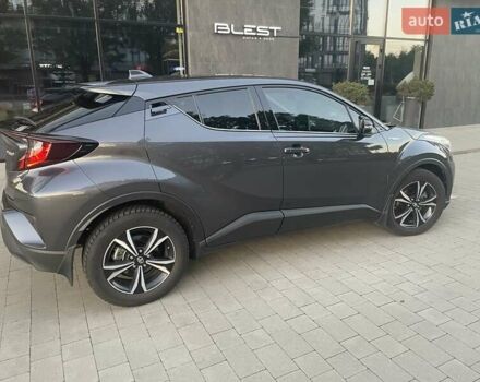 Серый Тойота C-HR, объемом двигателя 1.8 л и пробегом 71 тыс. км за 26500 $, фото 15 на Automoto.ua