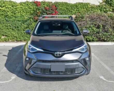 Серый Тойота C-HR, объемом двигателя 2 л и пробегом 33 тыс. км за 8400 $, фото 1 на Automoto.ua