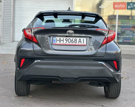 Серый Тойота C-HR, объемом двигателя 1.99 л и пробегом 60 тыс. км за 22500 $, фото 8 на Automoto.ua