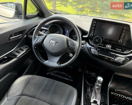Сірий Тойота C-HR, об'ємом двигуна 2 л та пробігом 43 тис. км за 29900 $, фото 12 на Automoto.ua