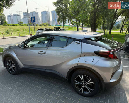 Серый Тойота C-HR, объемом двигателя 1.2 л и пробегом 72 тыс. км за 21500 $, фото 32 на Automoto.ua
