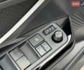 Серый Тойота C-HR, объемом двигателя 1.99 л и пробегом 95 тыс. км за 27300 $, фото 15 на Automoto.ua