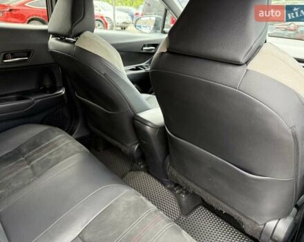 Серый Тойота C-HR, объемом двигателя 1.99 л и пробегом 95 тыс. км за 27300 $, фото 37 на Automoto.ua