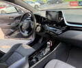 Серый Тойота C-HR, объемом двигателя 1.2 л и пробегом 72 тыс. км за 21500 $, фото 92 на Automoto.ua