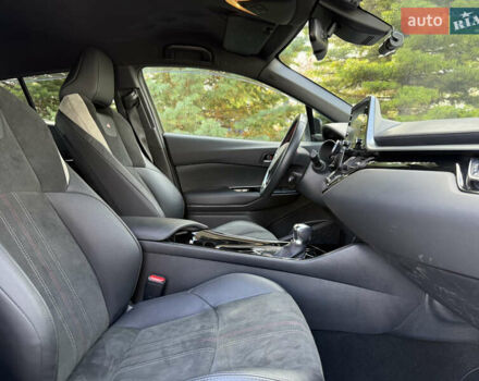 Сірий Тойота C-HR, об'ємом двигуна 2 л та пробігом 43 тис. км за 29900 $, фото 18 на Automoto.ua