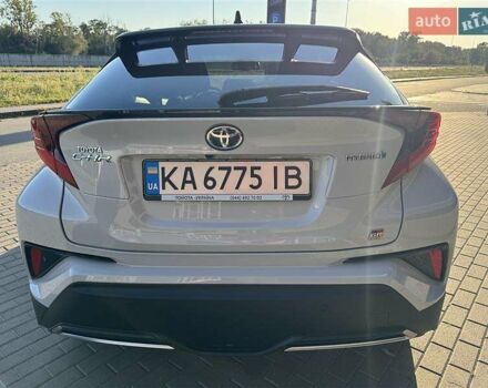 Сірий Тойота C-HR, об'ємом двигуна 1.99 л та пробігом 64 тис. км за 28200 $, фото 9 на Automoto.ua