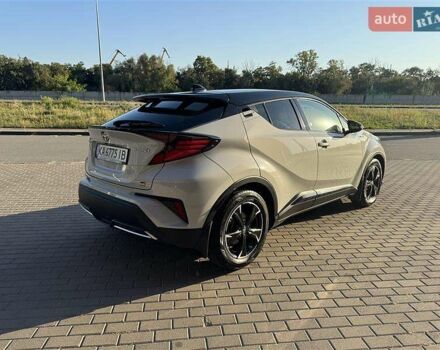 Сірий Тойота C-HR, об'ємом двигуна 1.99 л та пробігом 64 тис. км за 28200 $, фото 5 на Automoto.ua